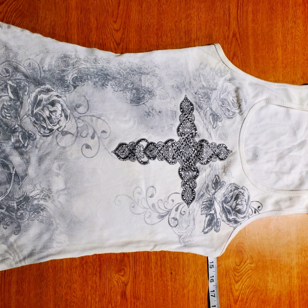 Cute tanktop size large